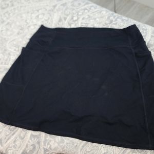 Sketches Activewear skirt with built in shorts and pockets!